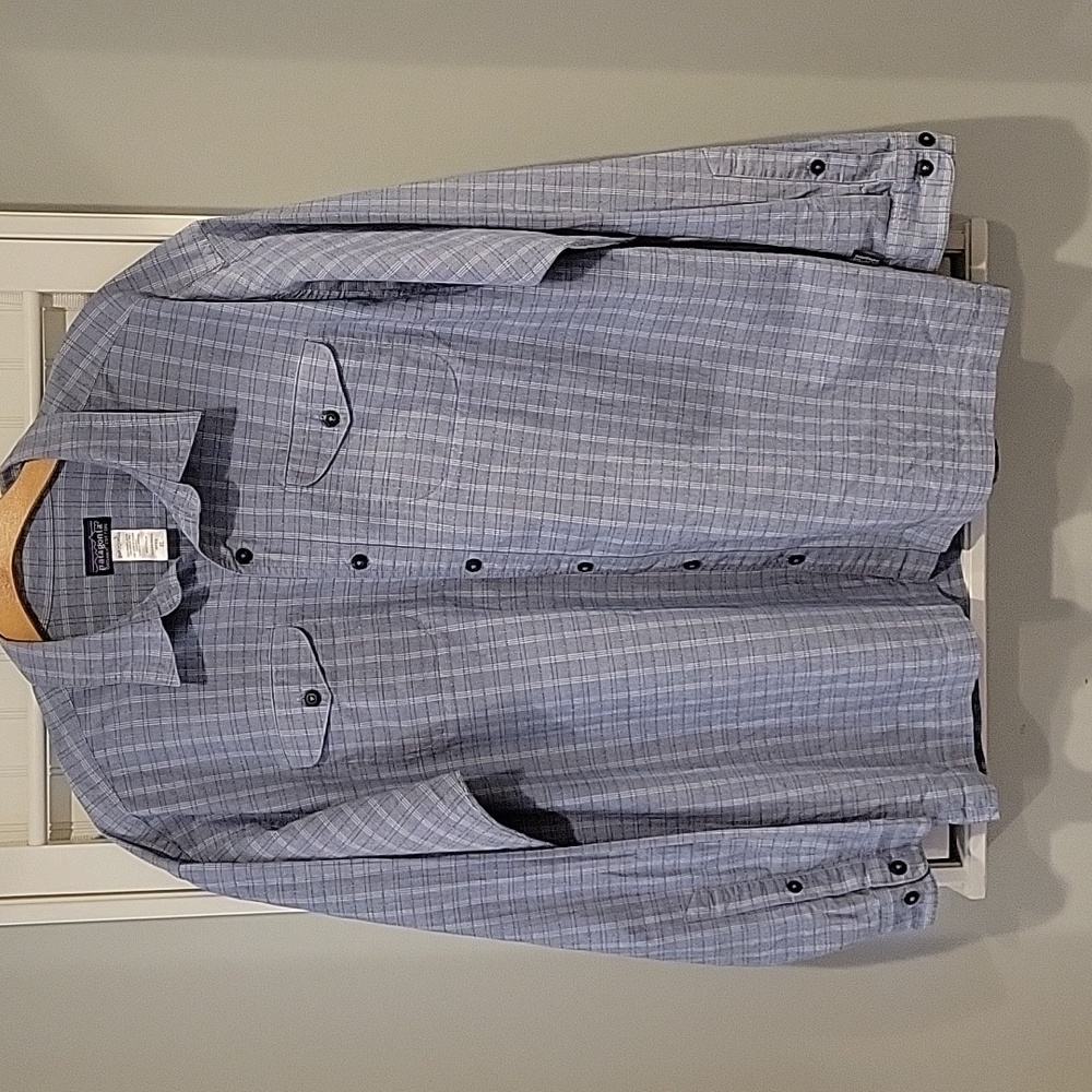 Patagonia Men's XL Long Sleeved Button Up EUC